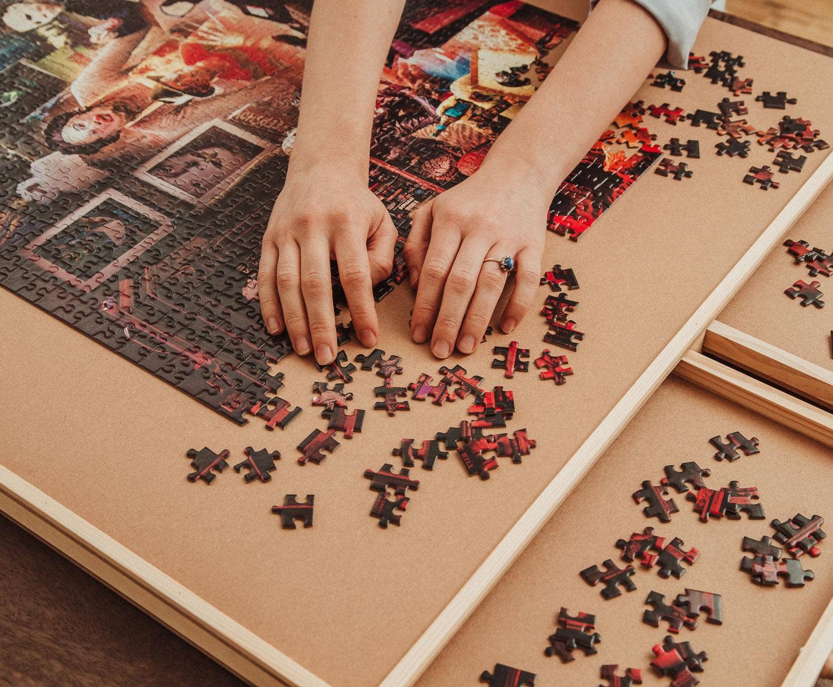 Horror Night Watch Party 1000 Piece Jigsaw Puzzle: None