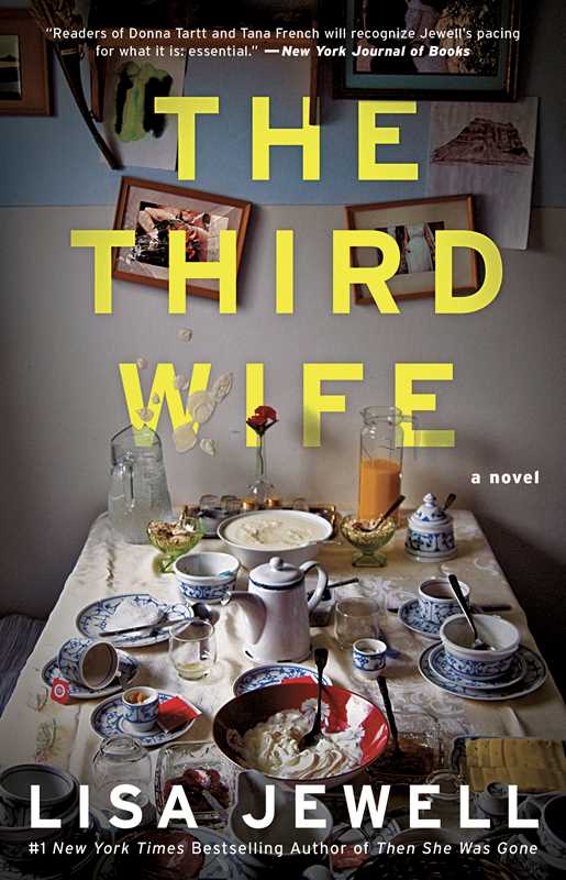 Third Wife by Lisa Jewell: Paperback; 336 pages / English