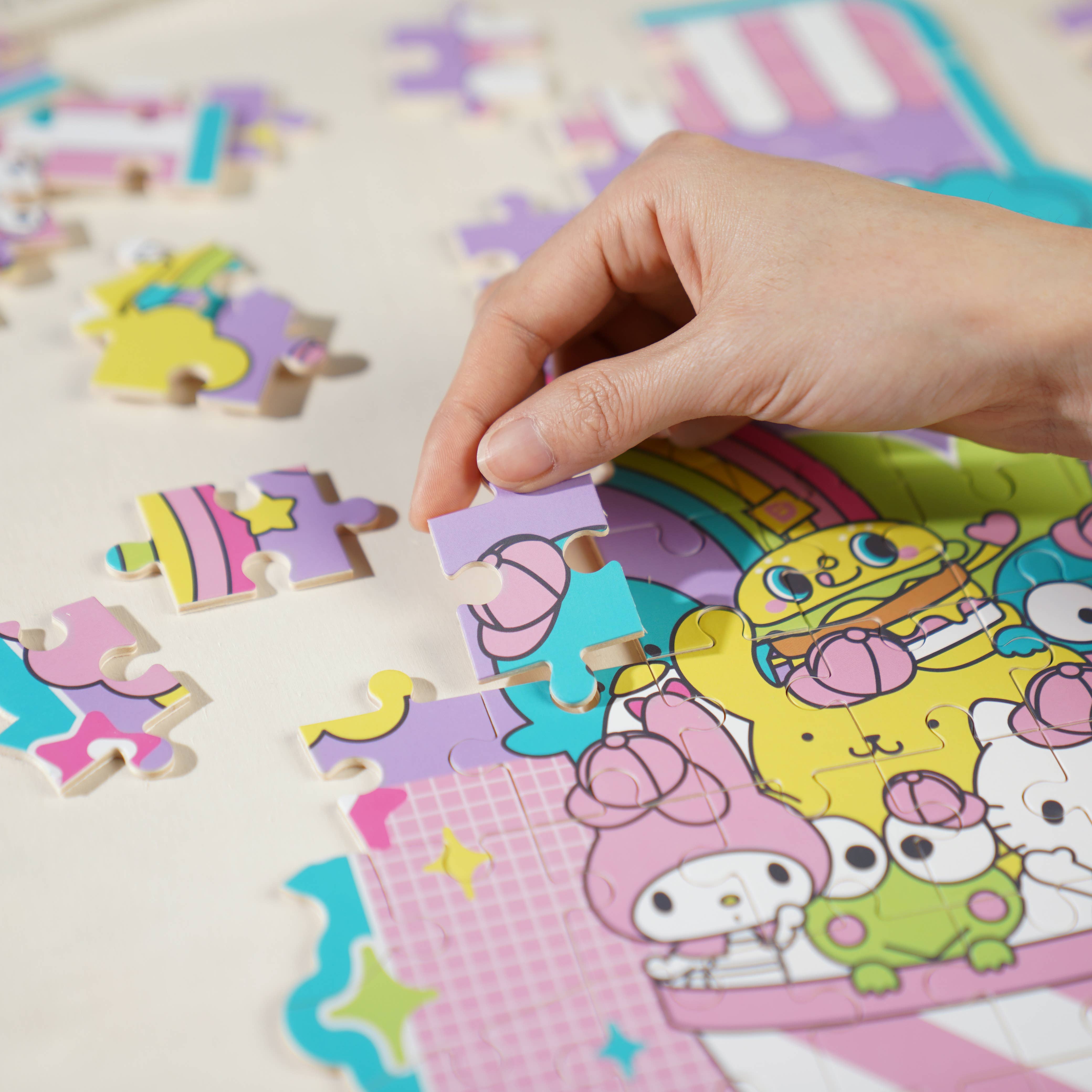 Hello Kitty and Friends Shaped Puzzle – 88 Pieces